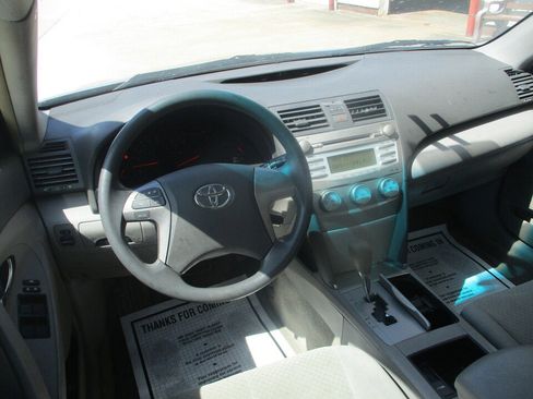Used 2008 Toyota Camry LE FWD image 7