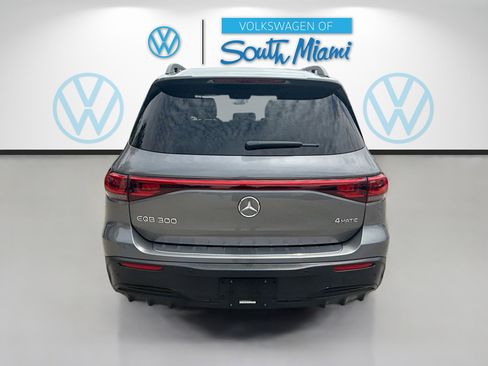 Used 2023 Mercedes-Benz EQB 300 4MATIC image 6