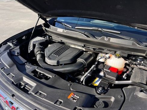 Used 2024 GMC Acadia Elevation image 35