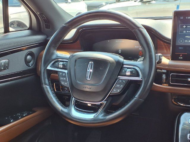 Certified 2022 Lincoln Nautilus Reserve w/ Luxury Package FWD image 7