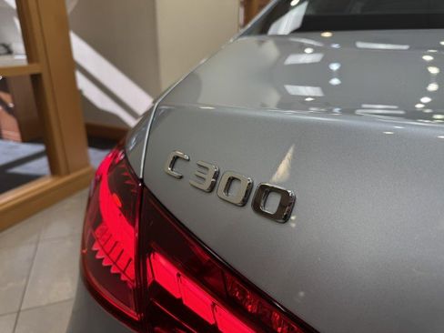 Used 2025 Mercedes-Benz C 300 Sedan image 23