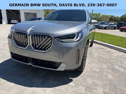 Used 2025 BMW X3 xDrive30i w/ Premium Package image 1