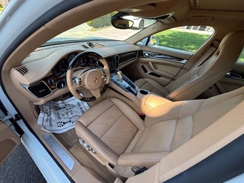 Used 2015 Porsche Panamera S RWD image 24