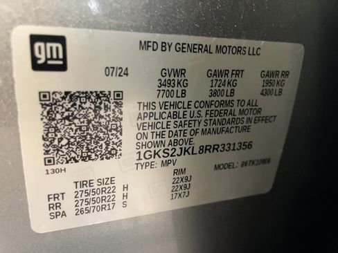 Used 2024 GMC Yukon XL Denali w/ Advanced Technology Package image 14