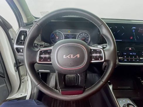 Used 2022 Kia Sorento EX FWD image 12