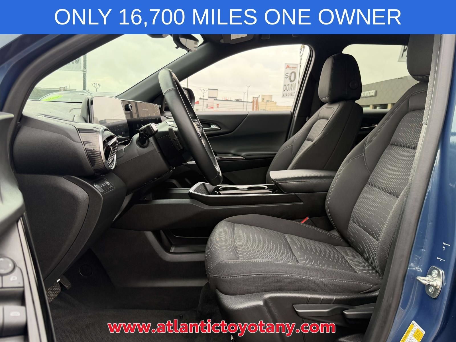 Used 2025 Chevrolet Equinox LT w/ Safety and Technology Package AWD/4WD image 15