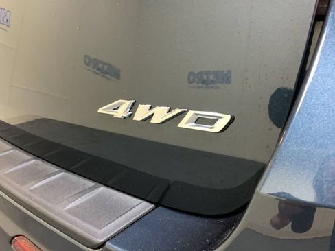 Used 2024 Ford Explorer XLT w/ Equipment Group 202A AWD/4WD image 16