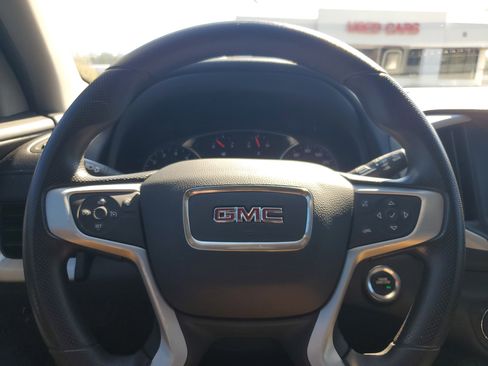 Used 2023 GMC Terrain SLE w/ Driver Convenience Package image 19