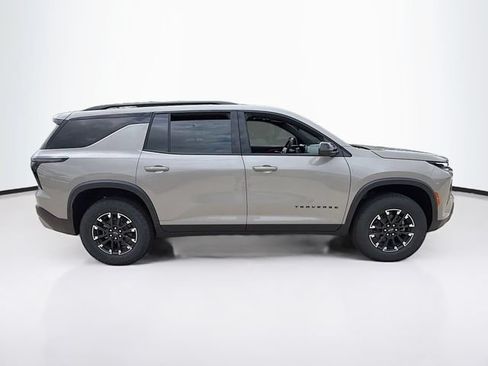 New 2026 Chevrolet Traverse Z71 w/ Driver Confidence Package AWD/4WD image 5