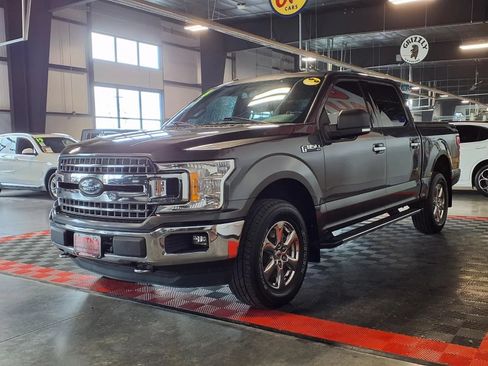 Used 2018 Ford F150 XLT w/ Equipment Group 302A Luxury AWD/4WD image 3