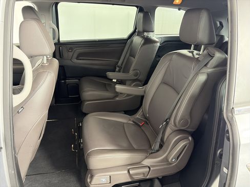 Used 2023 Honda Odyssey EX-L image 7