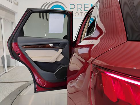 Used 2018 Audi Q5 2.0T Premium Plus w/ Premium Plus Package image 90