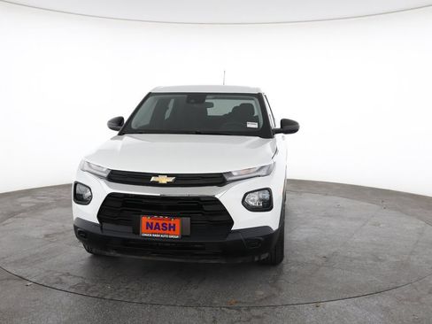 Used 2021 Chevrolet TrailBlazer LS FWD image 4