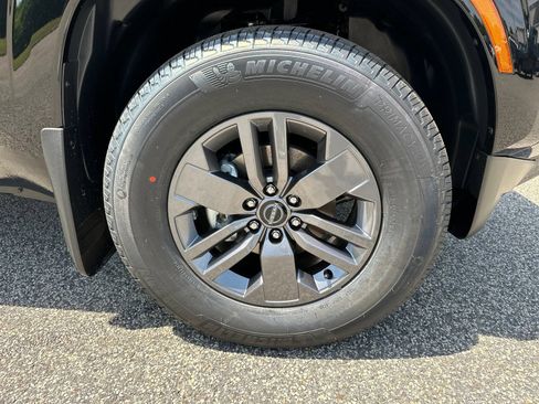 New 2026 Nissan Frontier SV w/ Tow Package RWD image 10