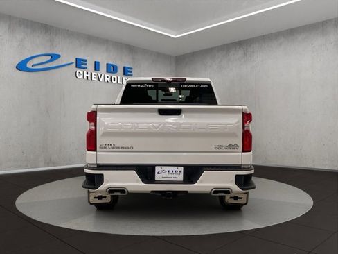 Used 2024 Chevrolet Silverado 1500 High Country w/ Technology Package image 4