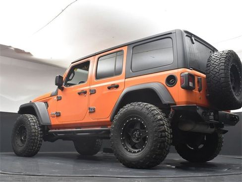 Used 2018 Jeep Wrangler Unlimited Sport S image 34