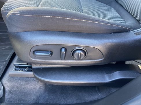 Used 2018 Chevrolet Traverse LT w/ LPO, Floor Liner Package image 20