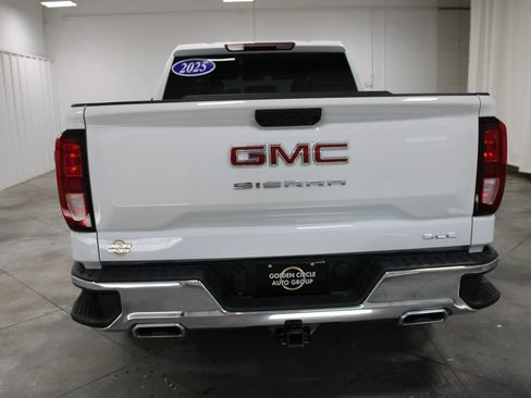 Used 2025 GMC Sierra 1500 SLE AWD/4WD image 8