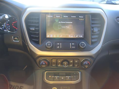 Used 2021 GMC Acadia Denali image 13