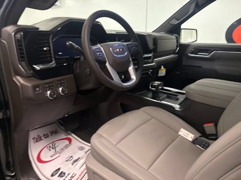 New 2026 GMC Sierra 1500 SLT w/ SLT Premium Plus Package AWD/4WD image 11