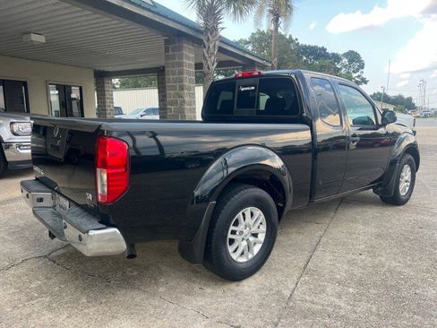 Used 2021 Nissan Frontier SV image 5