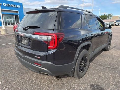Used 2022 GMC Acadia AT4 w/ Technology Package AWD/4WD image 3
