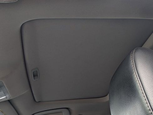 Used 2013 Toyota Avalon XLE image 13