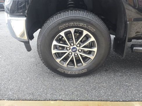 Used 2021 Ford F150 XLT w/ Trailer Tow Package image 8