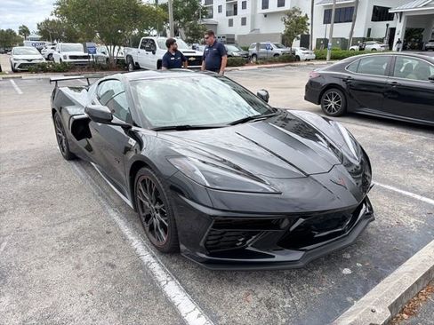 Used 2023 Chevrolet Corvette Stingray Premium Cpe w/ Z51 Performance Package image 11
