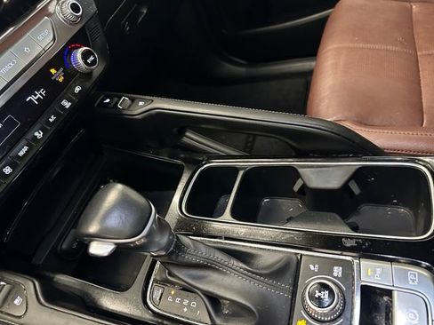 Used 2023 Kia Telluride SX AWD/4WD image 17
