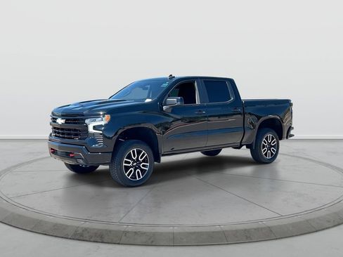 Used 2025 Chevrolet Silverado 1500 LT Trail Boss w/ Convenience Package II AWD/4WD image 4