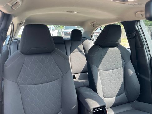 Used 2022 Toyota Corolla LE w/ LE Convenience Package FWD image 35