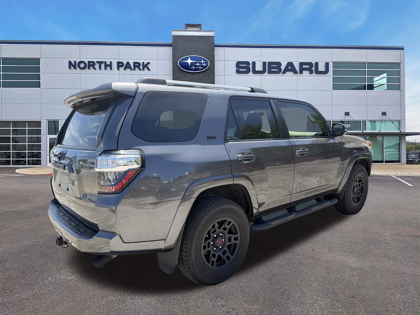 Used 2023 Toyota 4Runner SR5 Premium w/ Moonroof Package RWD image 3