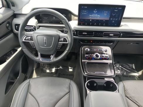 Used 2022 Lincoln Nautilus Reserve FWD image 16