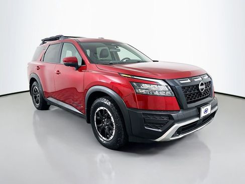 Used 2024 Nissan Pathfinder Rock Creek AWD/4WD image 3