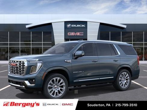 New 2026 GMC Yukon Denali w/ Denali Reserve Package AWD/4WD image 3