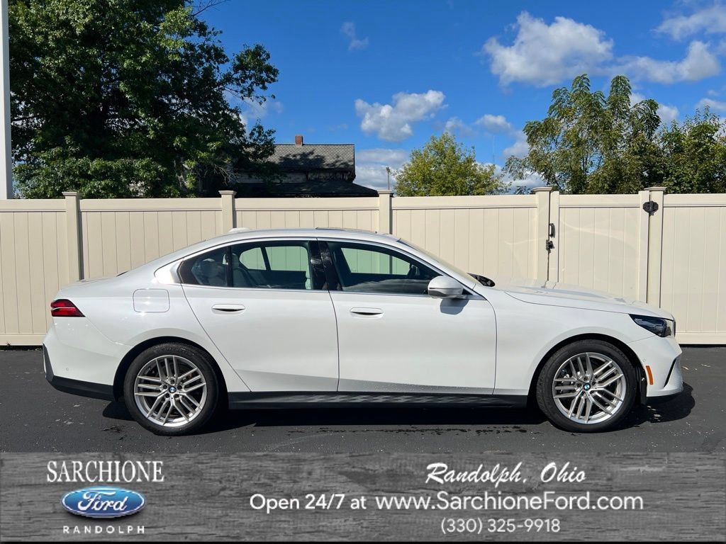 Used 2024 BMW 530i xDrive w/ Convenience Package AWD/4WD image 1