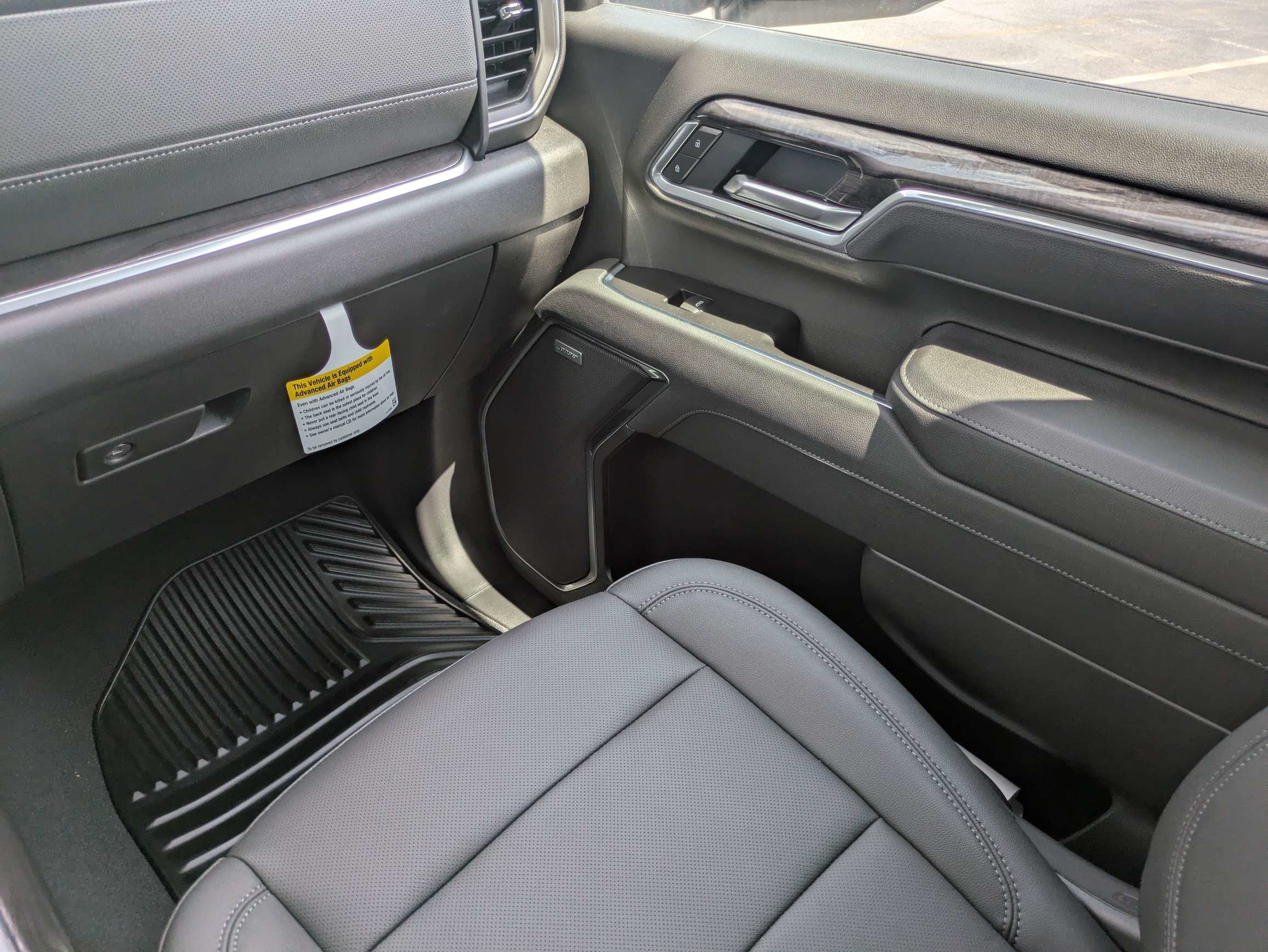 New 2026 Chevrolet Silverado 2500 LTZ w/ LTZ Convenience Package AWD/4WD image 10