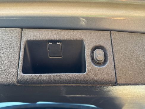 Used 2019 GMC Yukon SLT image 19