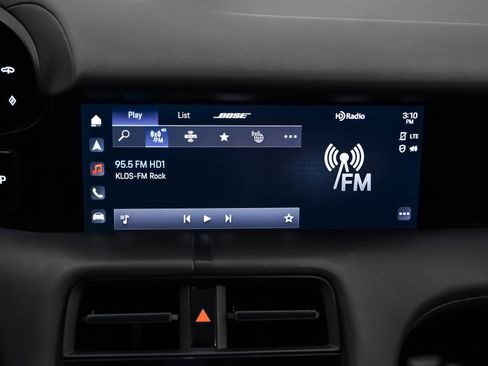 Used 2024 Porsche Taycan 4S w/ Premium Package image 22