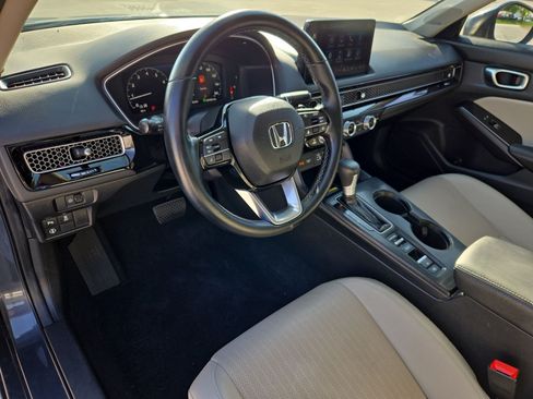Used 2024 Honda Civic Touring image 10