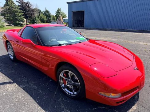 Used 2001 Chevrolet Corvette Coupe w/ Preferred Equipment Group2 RWD image 7