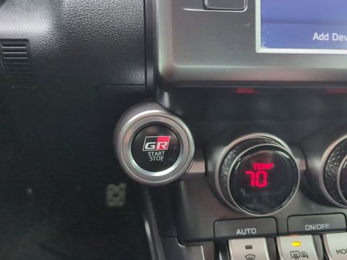 Used 2023 Toyota GR86 Premium w/ ALL Weather Mat Package (TMS) image 33