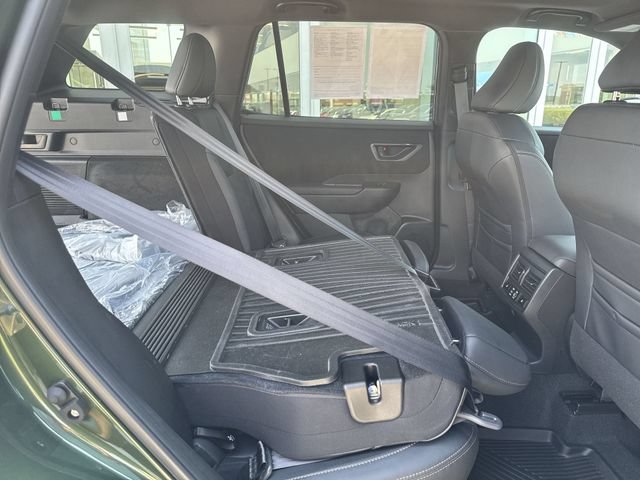 Certified 2026 Subaru Outback Limited AWD/4WD image 16