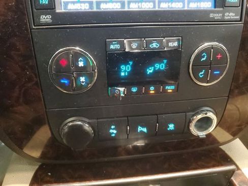 Used 2010 GMC Yukon XL Denali image 19