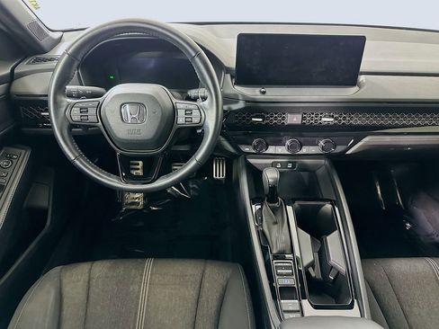 Used 2024 Honda Accord Sport image 17