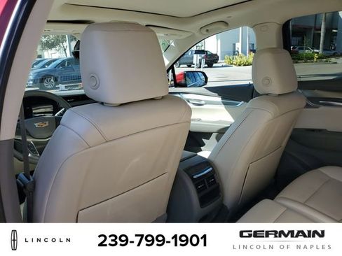 Used 2025 Cadillac XT5 Premium Luxury w/ Technology Package image 21