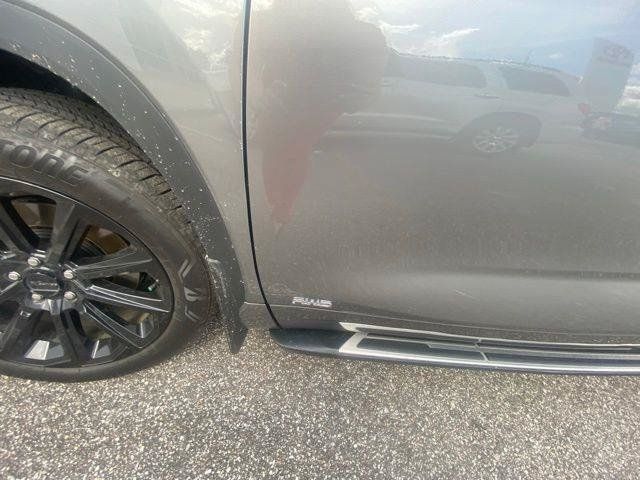 Certified 2026 Toyota Highlander Limited AWD/4WD image 2