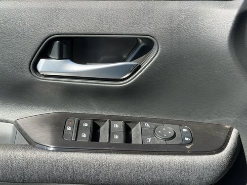 New 2026 Nissan Kicks SV image 14