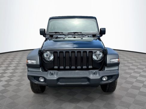 Certified 2022 Jeep Wrangler Unlimited Sport w/ Sun And Sound Package AWD/4WD image 2